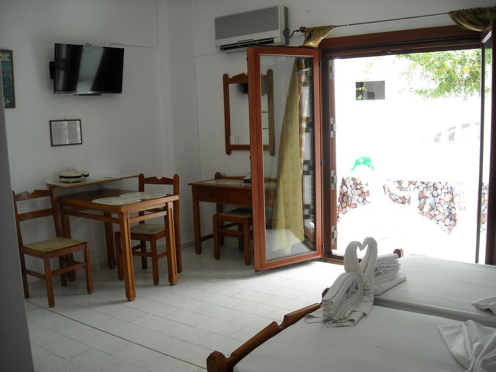White House Hotel-Apart Karpathos Bagian luar foto