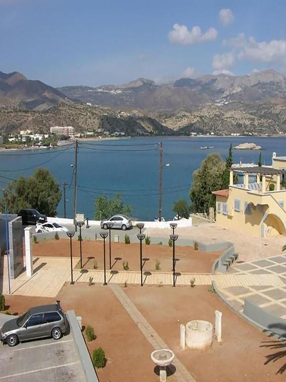 White House Hotel-Apart Karpathos Bagian luar foto