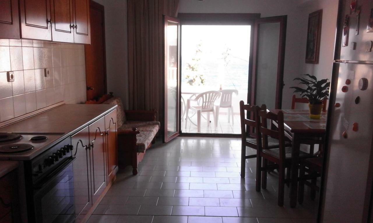 White House Hotel-Apart Karpathos Bagian luar foto